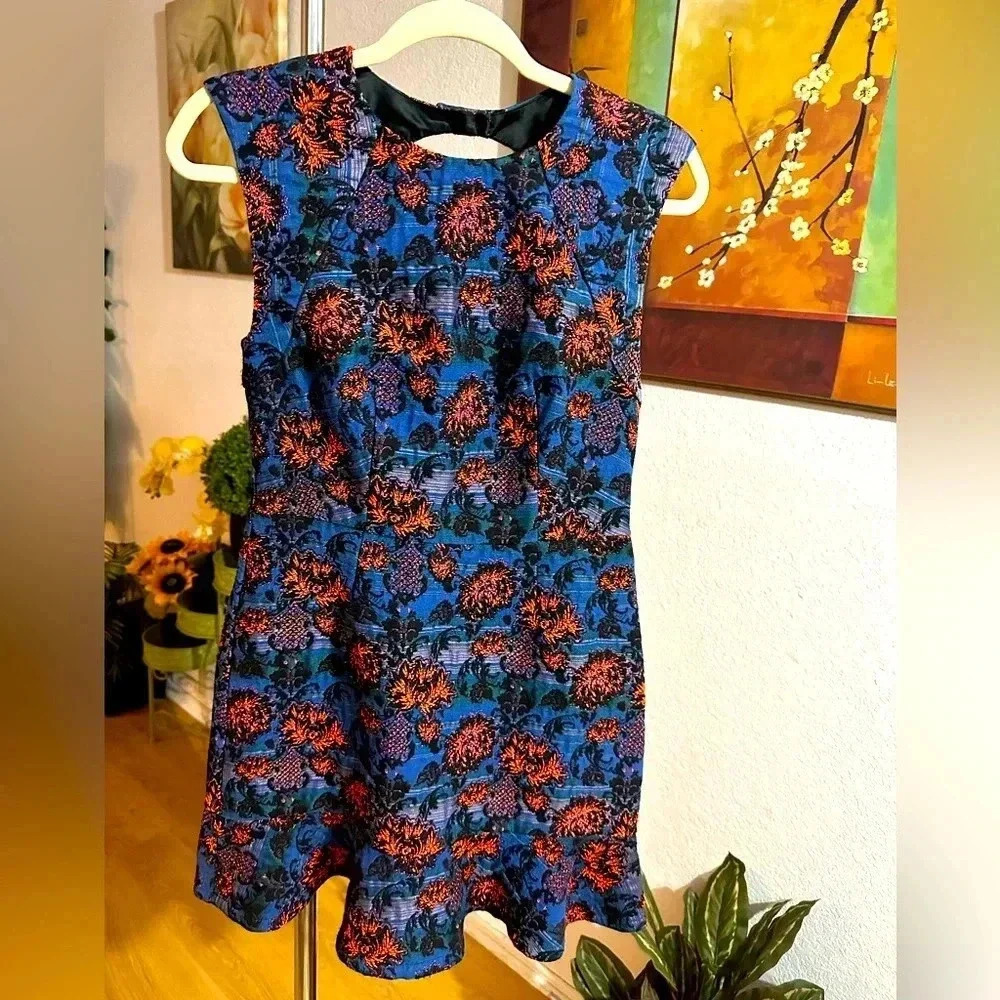 Twelfth by Cynthia Vincent cap-sleeve mini dress size 4